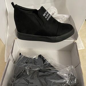 NEW Black wedge Sneakers